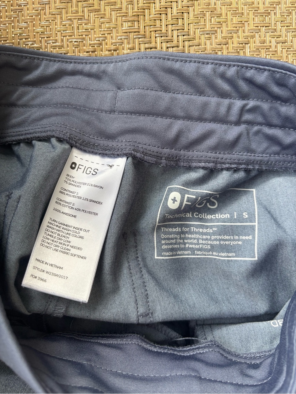 FIGS Women’s S Zamora Joggers - Picture 4 of 4